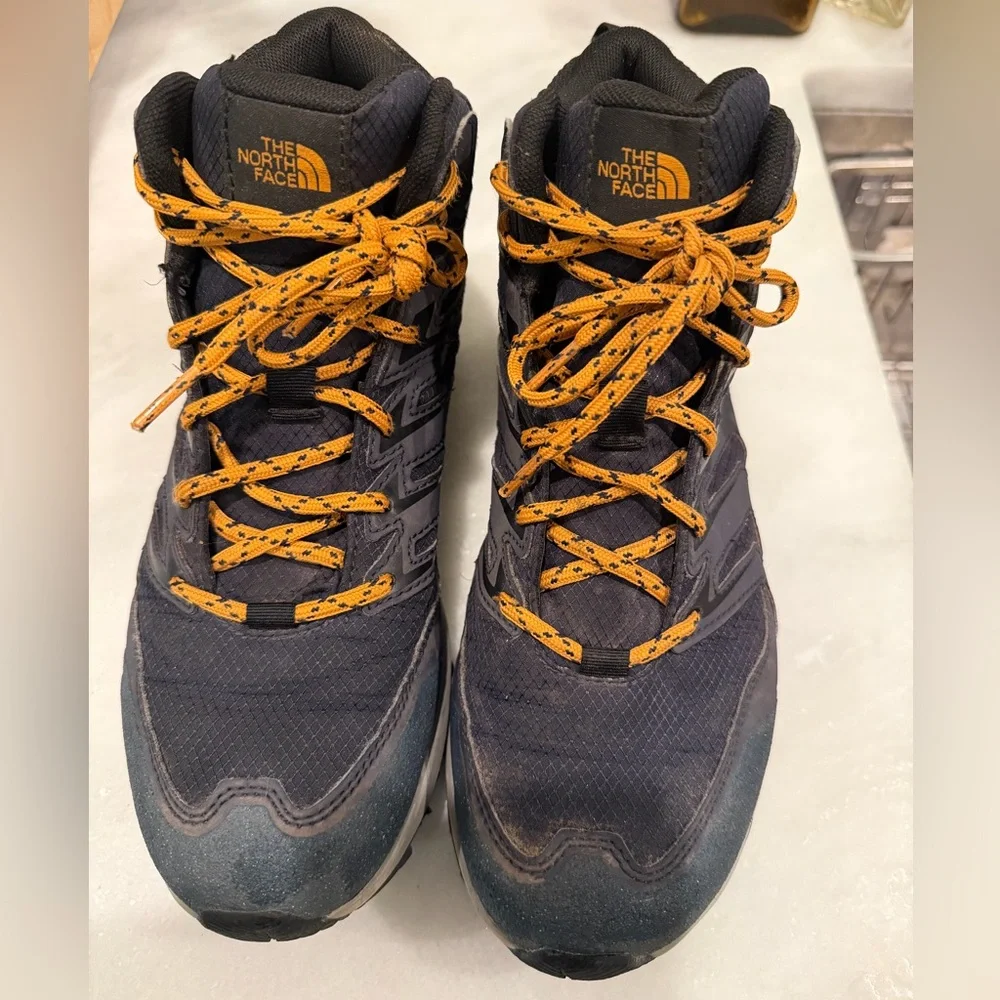 The North Face Venture Fast hike II Mid Waterproof Mens Size 7.5
